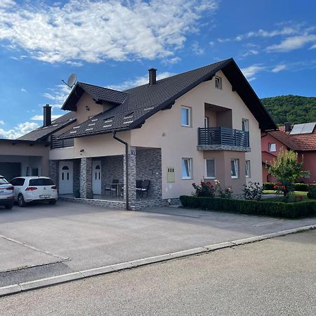 Apartman Nativis Otocac Luaran gambar