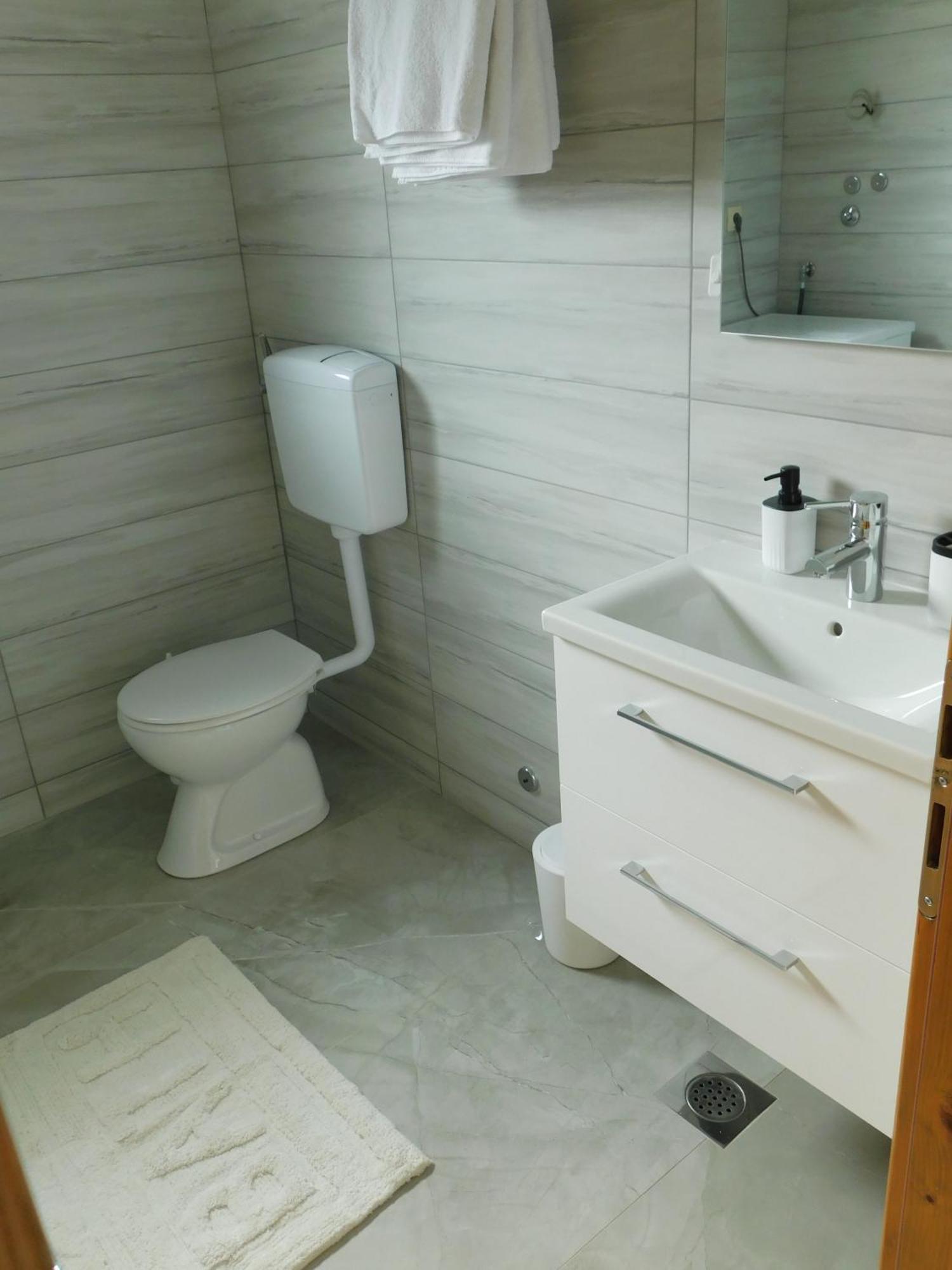 Apartman Nativis Otocac Luaran gambar